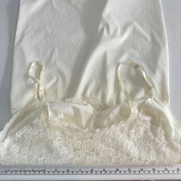 VTG Vanity Fair Lace Bodice Slip Dress Nightgown Size 34 S Ivory Nylon Coquette - Picture 8 of 11